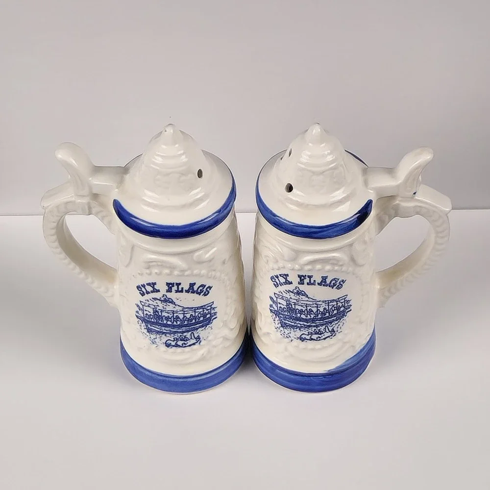 Vintage Six Flags Salt and Pepper Shakers Beer‎ Stein Japan Blue White Ceramic